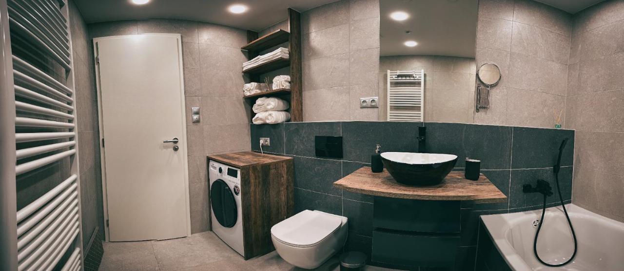 Apartment Dagmar Buresove Прага Екстериор снимка