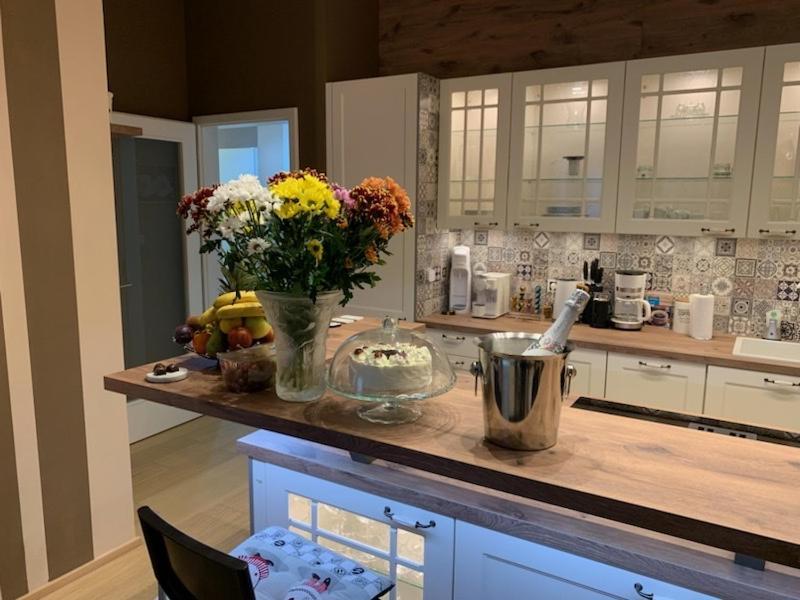 Apartment Dagmar Buresove Прага Екстериор снимка